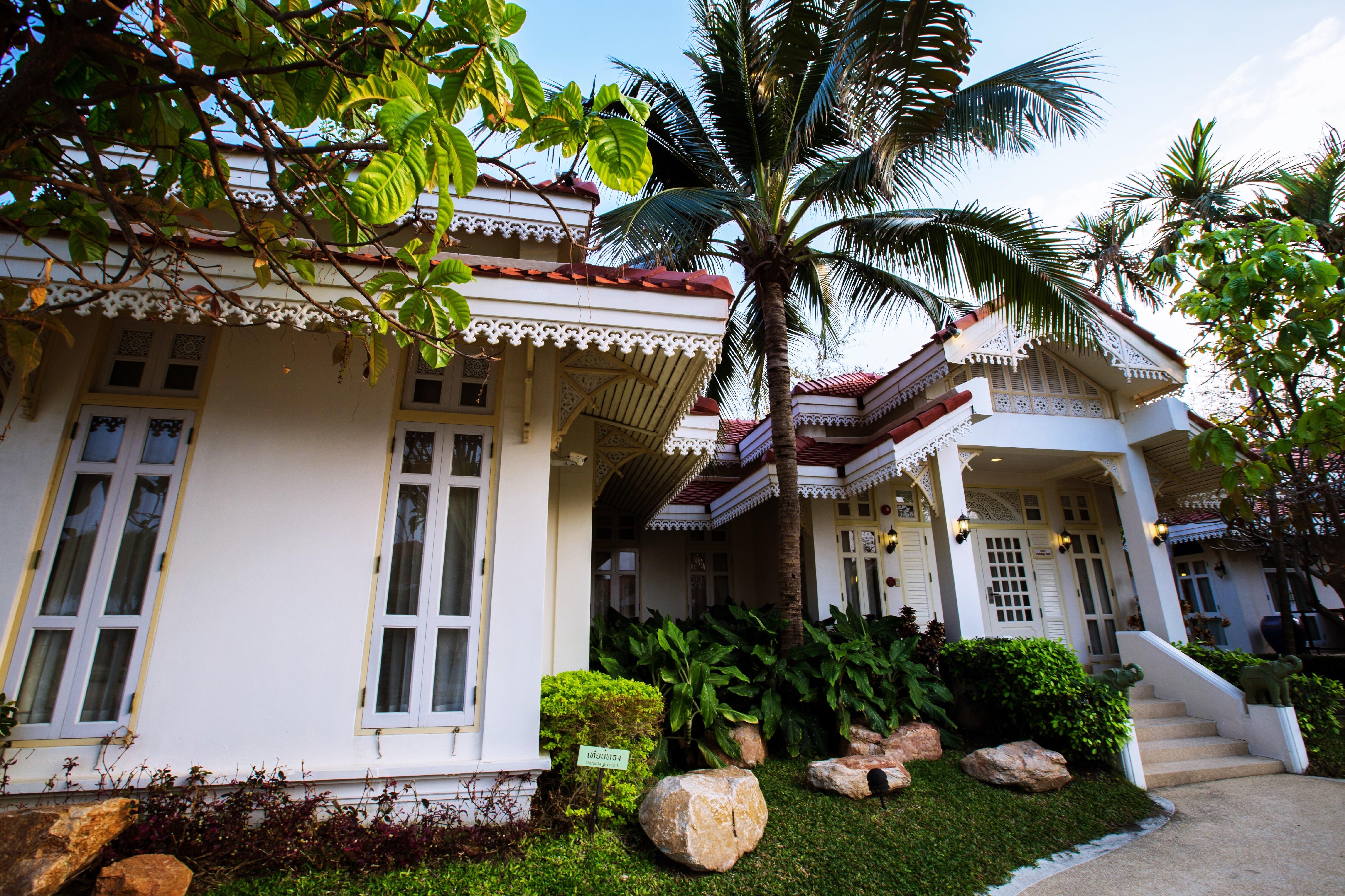 Wora Bura Hua Hin Resort & Spa Kültér fotó The Villas at the Angkor Golf Resort