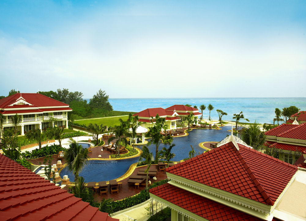 Wora Bura Hua Hin Resort & Spa Kültér fotó Vinpearl Hotel Nha Trang